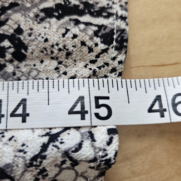 Reformation Carina Wrap Midi Rattlesnake Print Dress Size Large - Picture 9 of 11